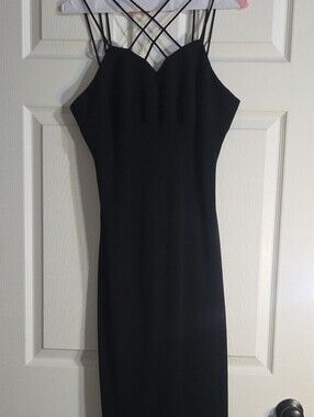 Evan Picone Black Crisscross Strap Midi Dress